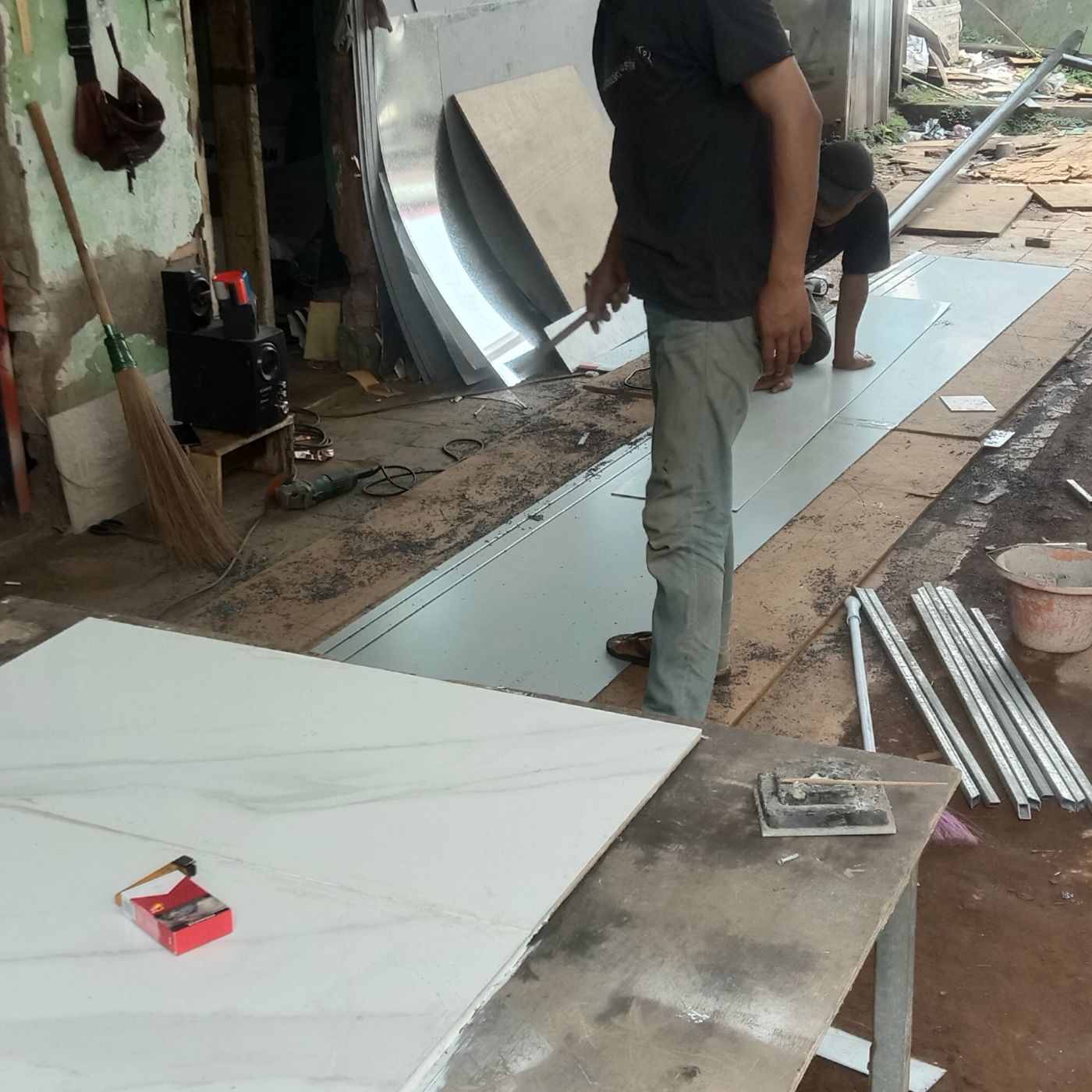 tempat pembuatan custom kanopi dan baja ringan kontruksi
